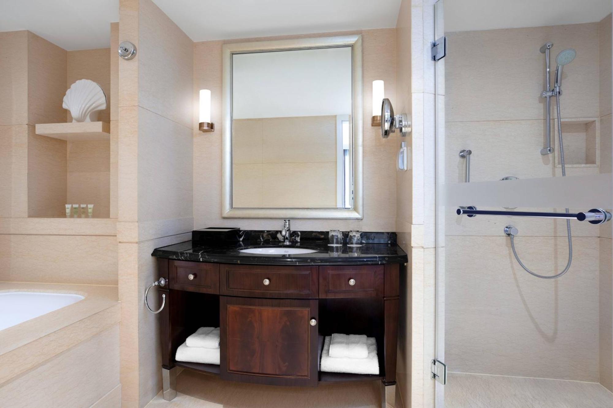 Courtyard By Marriott Shanghai Fengxian Екстер'єр фото