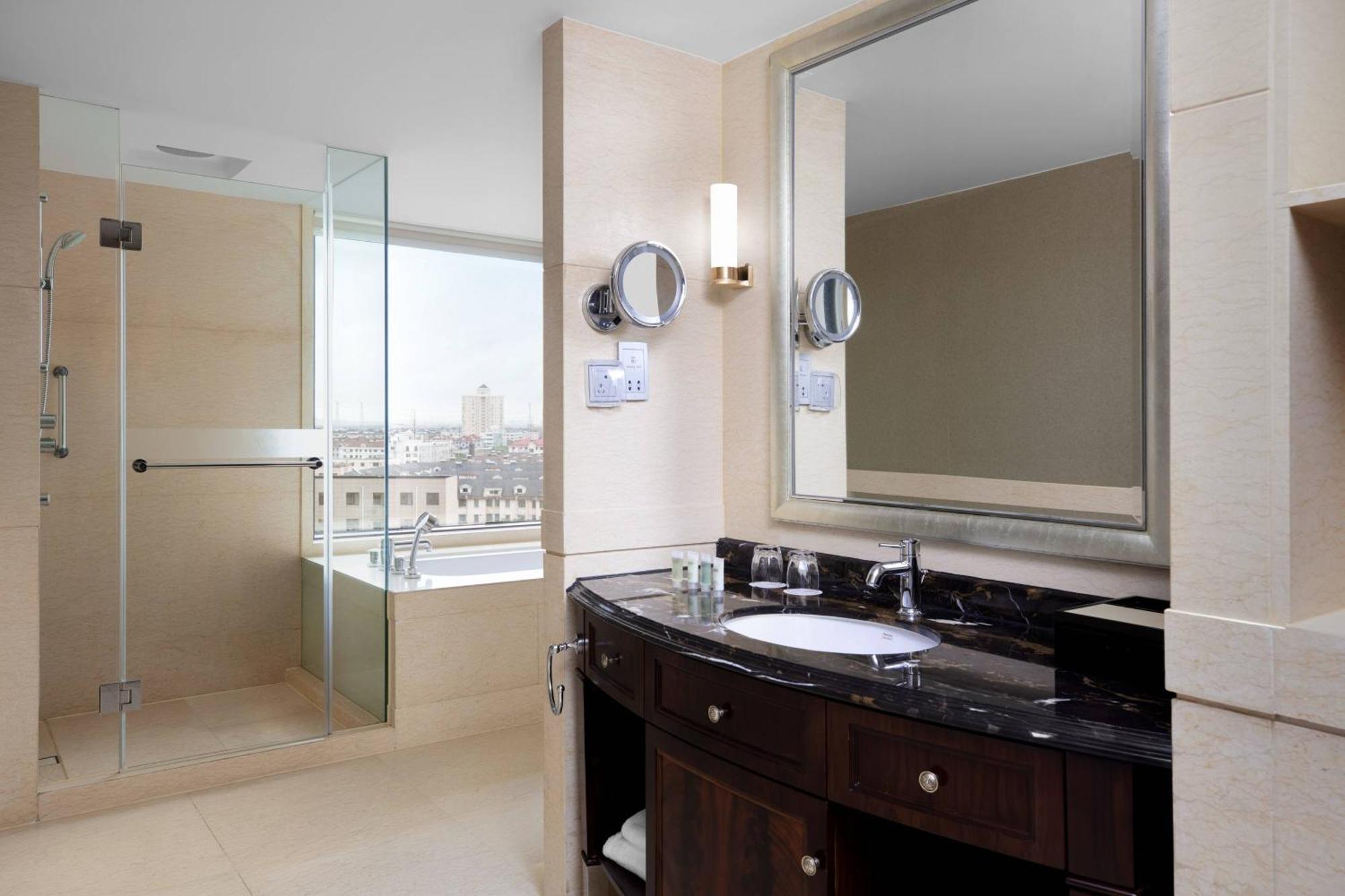 Courtyard By Marriott Shanghai Fengxian Екстер'єр фото